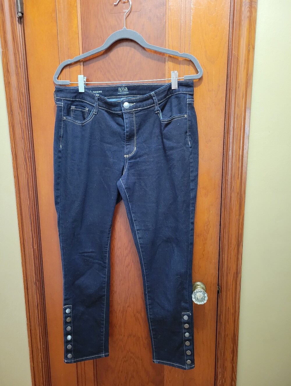 a.n.a A New Approach Dark Wash Snap Cuff Jegging Jeans Size 12